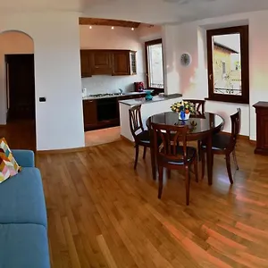 Clary Apartment